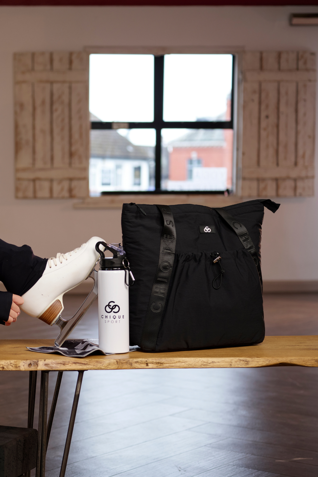 Chique Sports Onyx Tote Bag