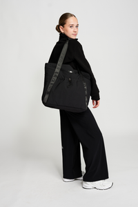 Chique Sports Onyx Tote Bag