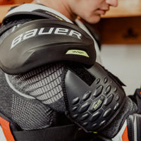 Bauer Vapor Hyperlite Shoulder Pads Senior