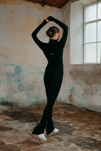 Chique Sports Phoenix On Ice Leggings in Black