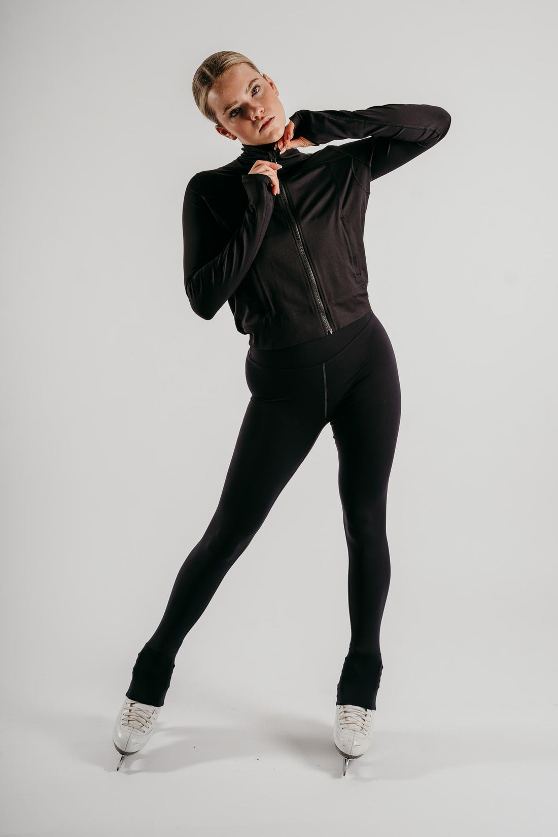 Chique Sports Phoenix On Ice Leggings in Black